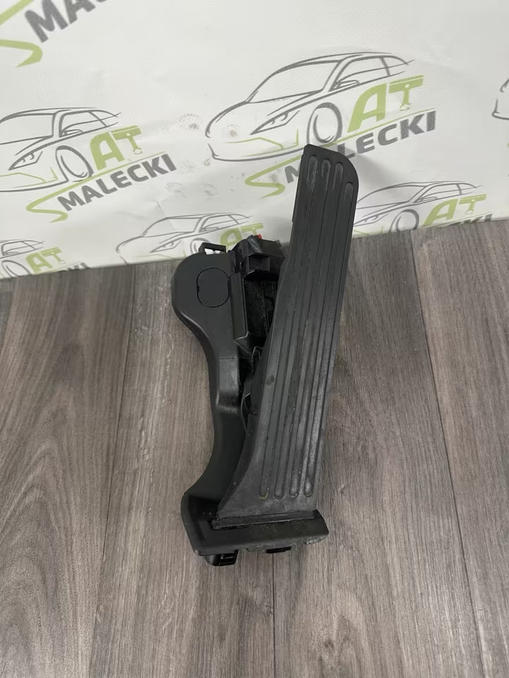 1K1721503AB Gaspedal für VW Passat B7