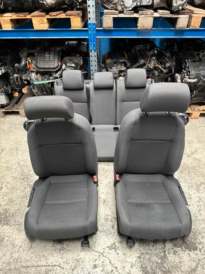Innenausstattung Sitze Vw Golf V 5 1K 3-Tür Modell Stoff