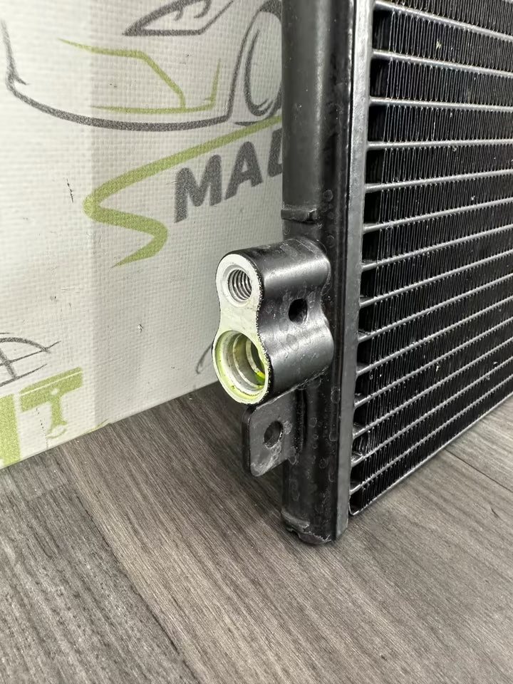 Kondensator Klimakühler Vorne Links Porsche 911 ( 997 ) Modell