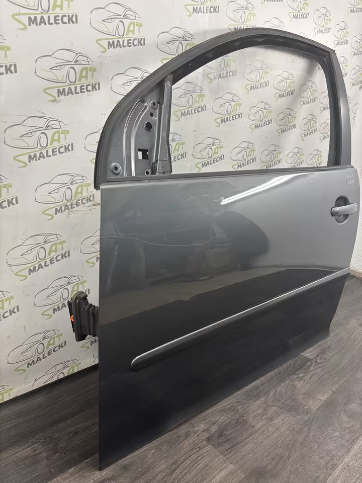 Türe Tür vorne links VW Golf V 5 1K Modell Farbe LA7T