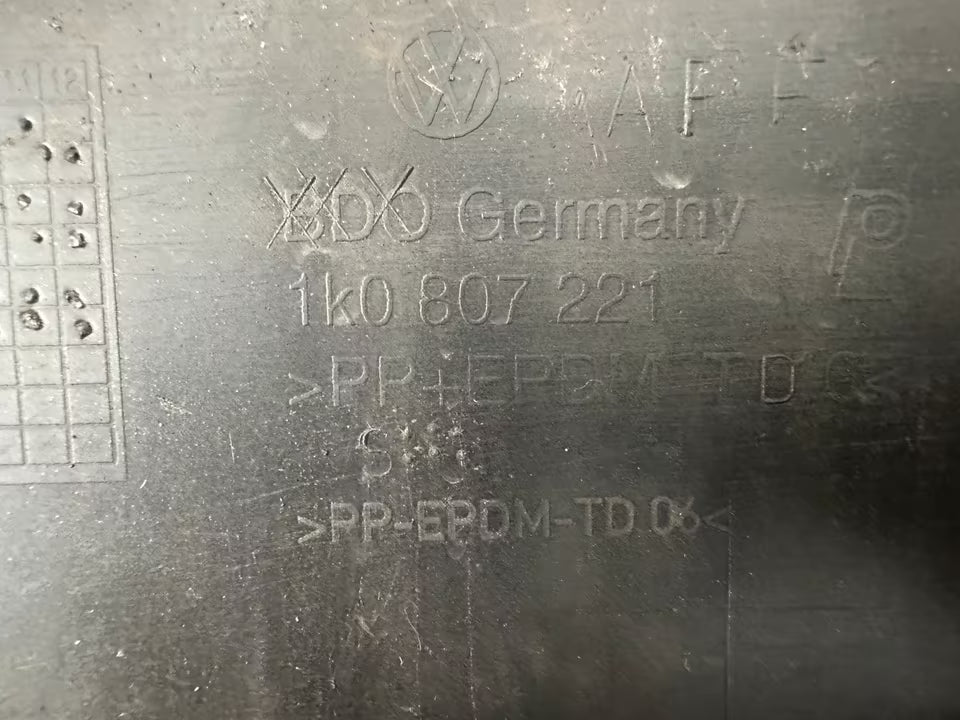 Stoßstange Vorne Komplett SRA Vw Golf V 5 1K LA7T Grau