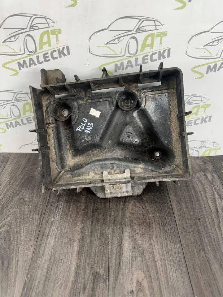 5Z0915331A Batterieboden Batteriehalter VW Polo 9N3