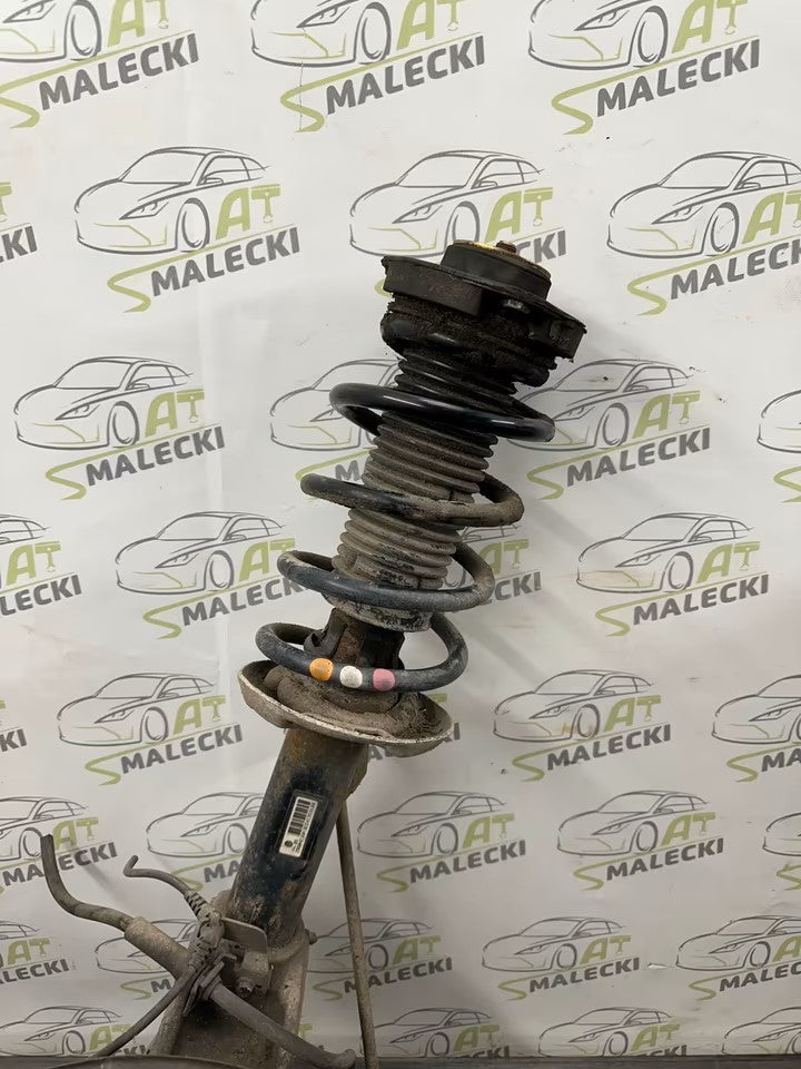 Steering knuckle wheel hub strut right complete Vw Passat 3C B6