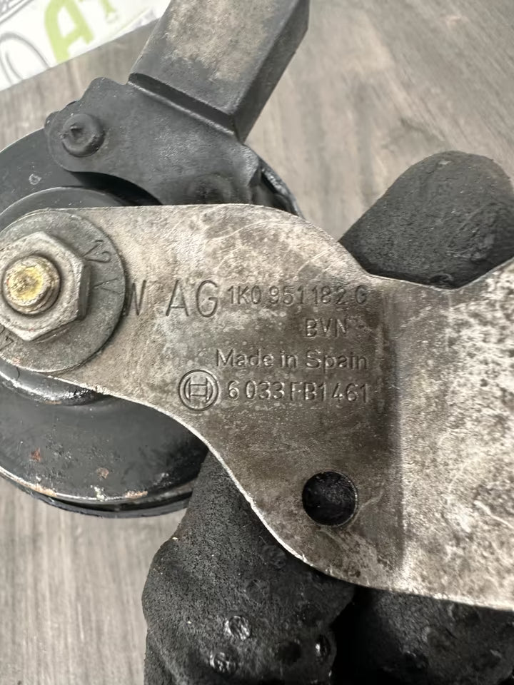 1K0951182G Signalhorn Hupe VW Golf V