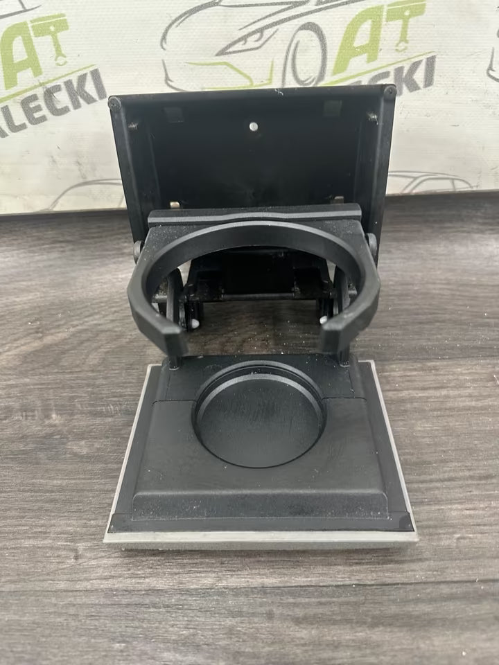 1T0862533C Getränkehalter Becherhalter VW Touran 1T2