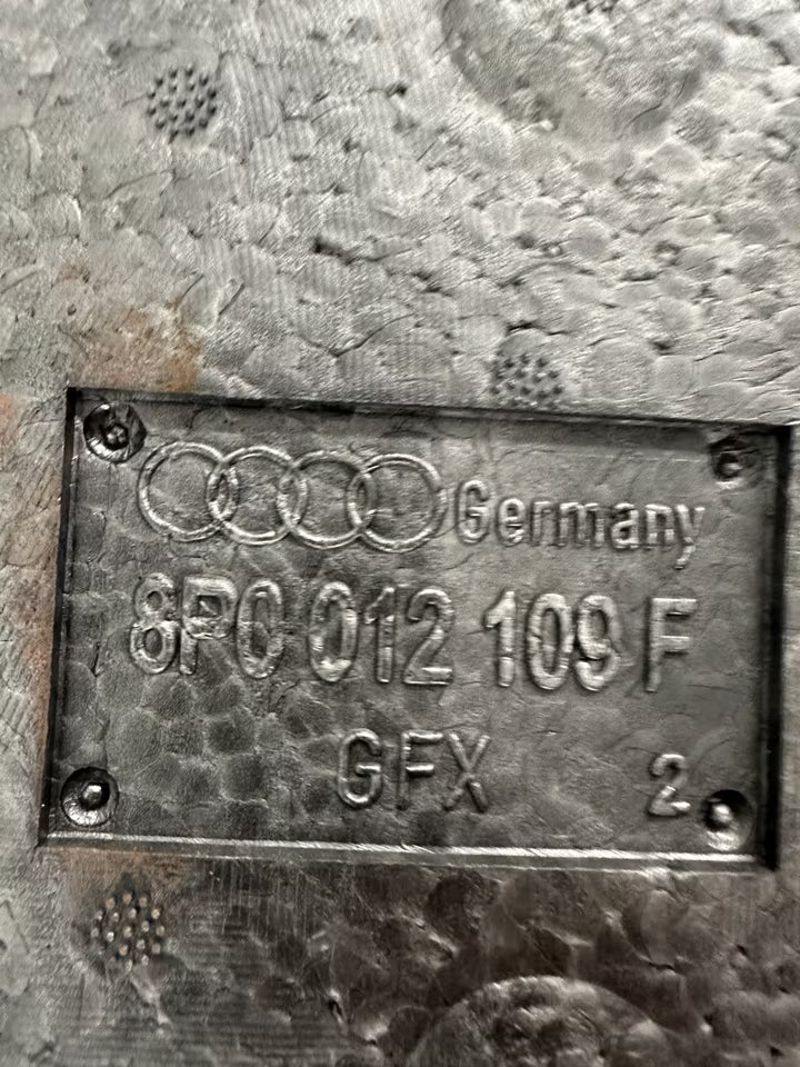 8P0012109F Bordwerkzeug Werkzeugkasten Audi A3 8P