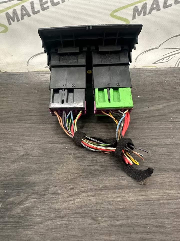8P0863351A Verkleidung Abdeckung Sitzheizungsschalter Audi A3 8P