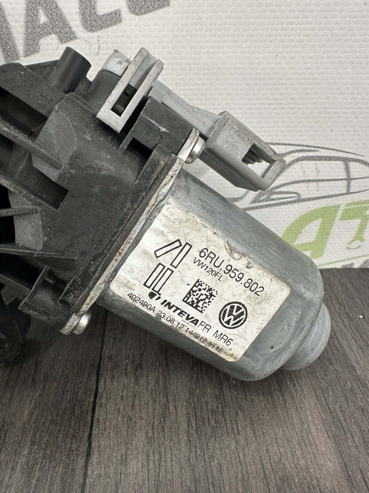6304669
