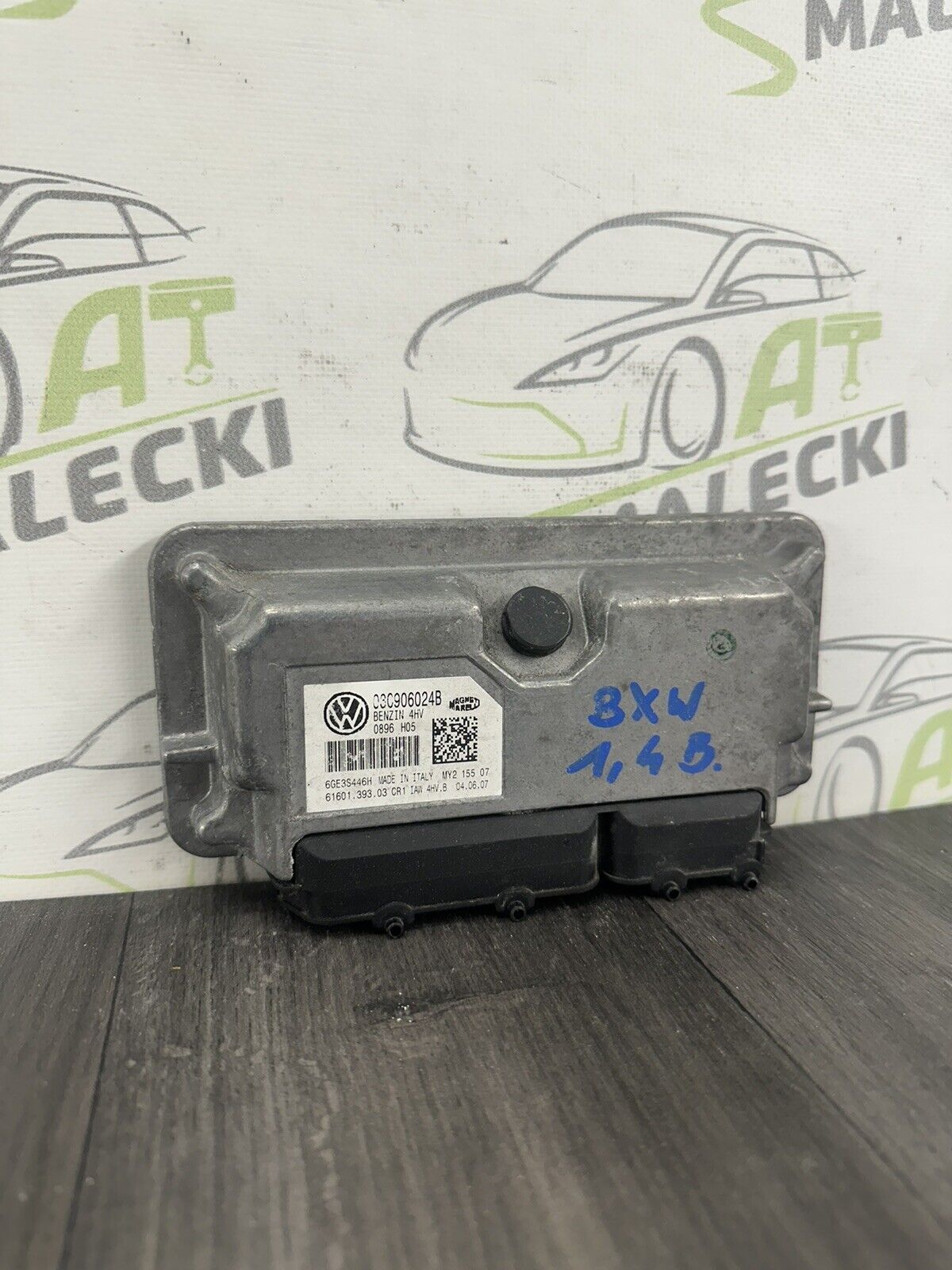 6304698
