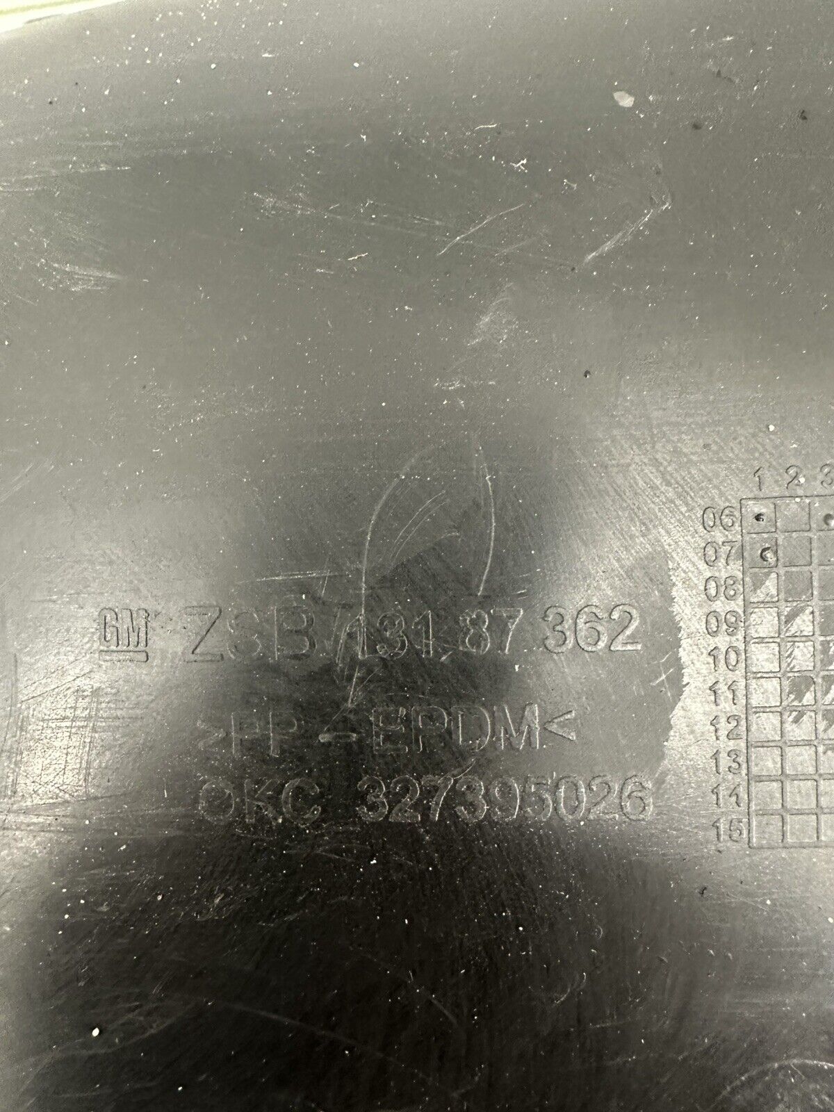 6305851