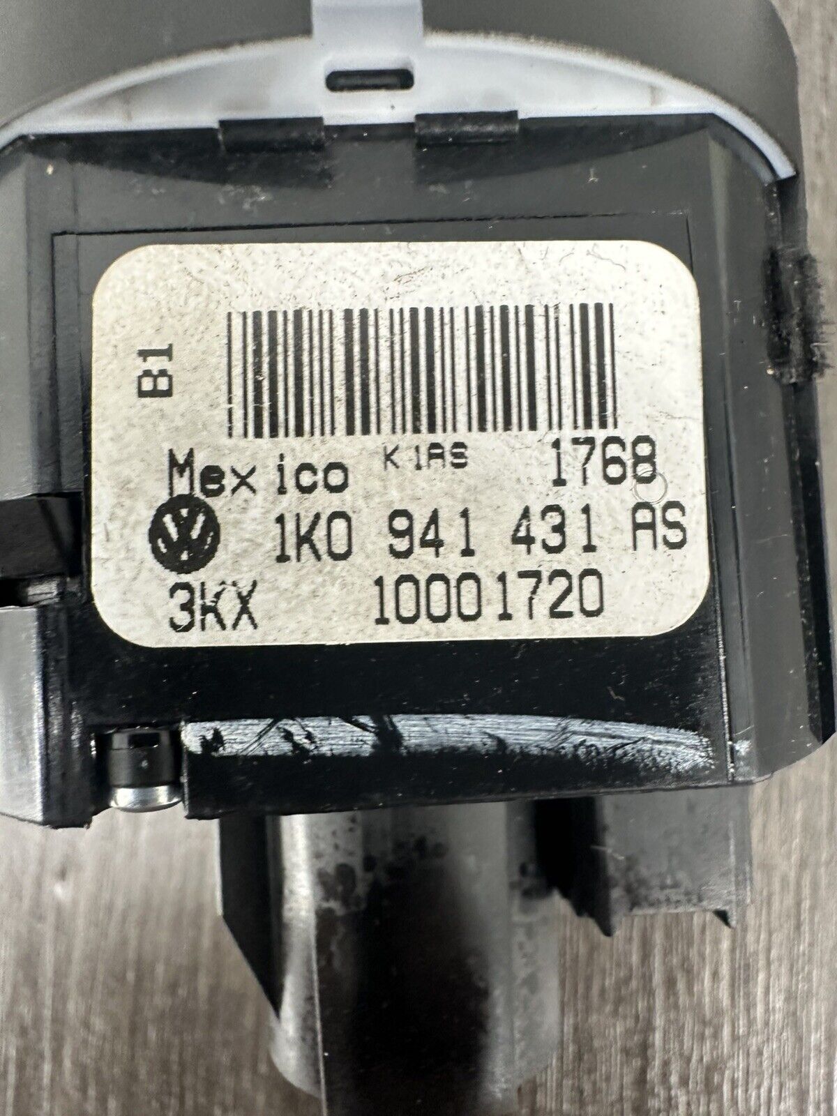 6308979