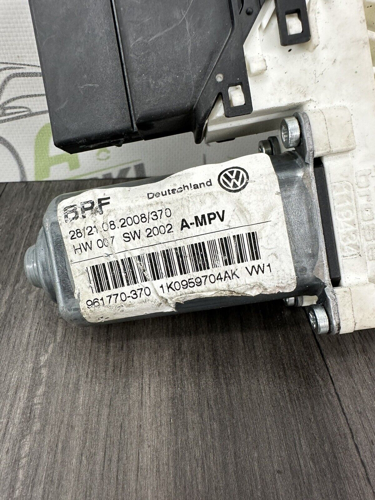 6304384