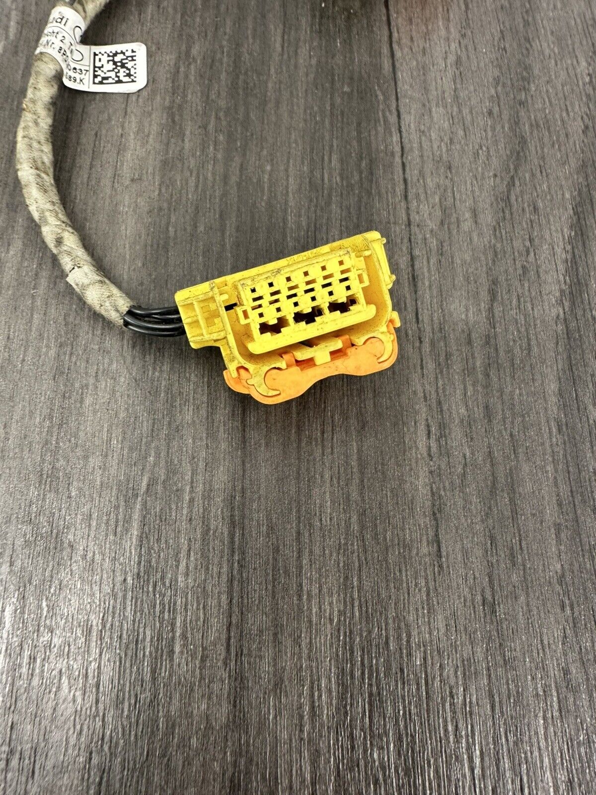 6304736