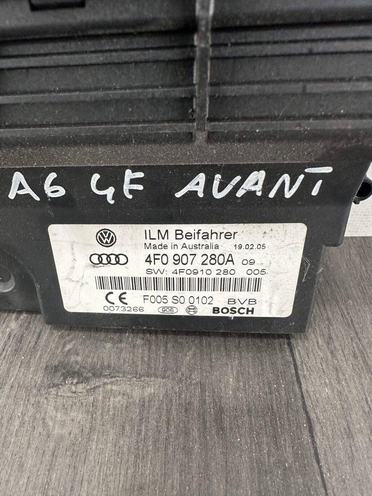 6304985