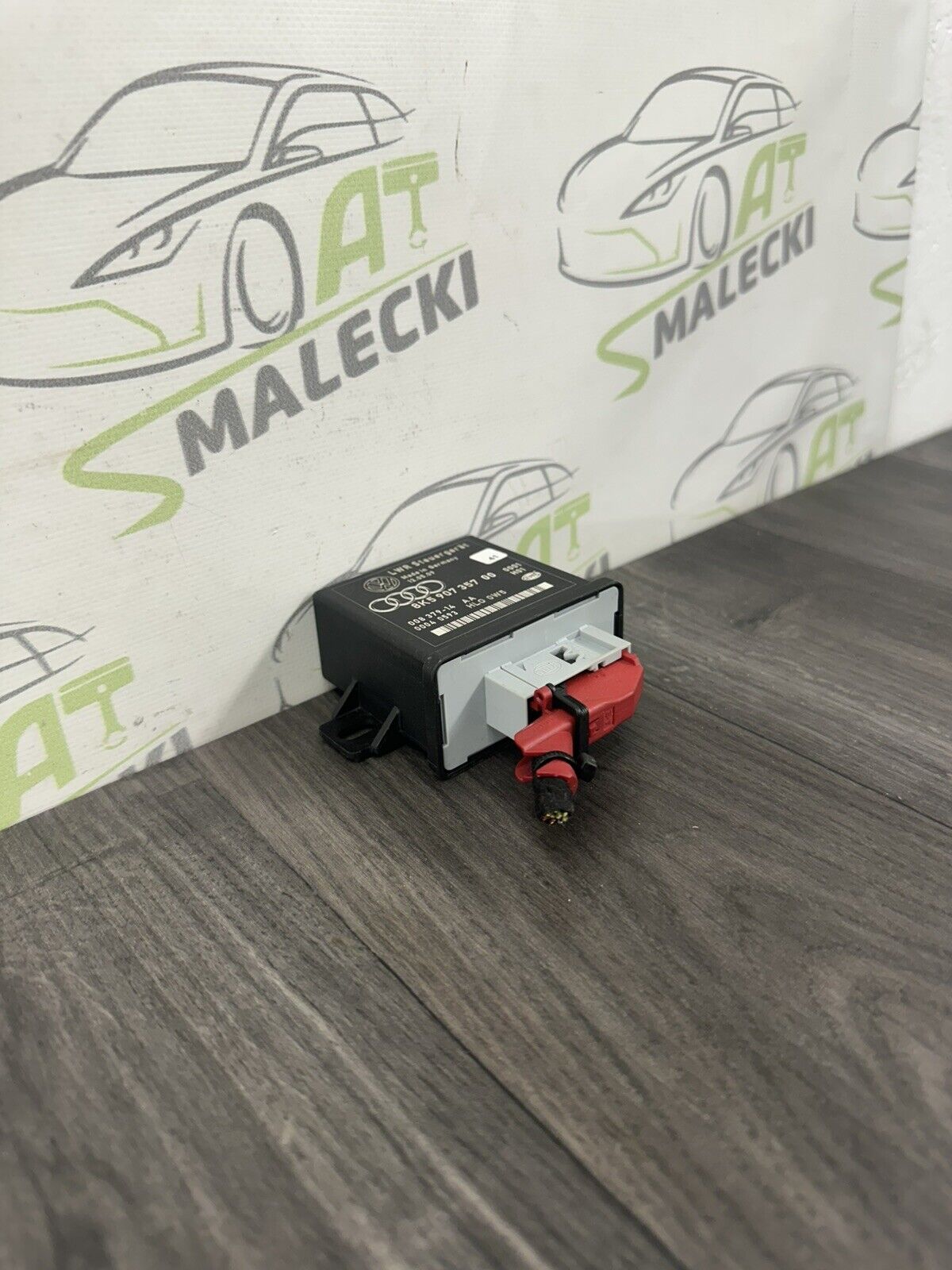 6305320
