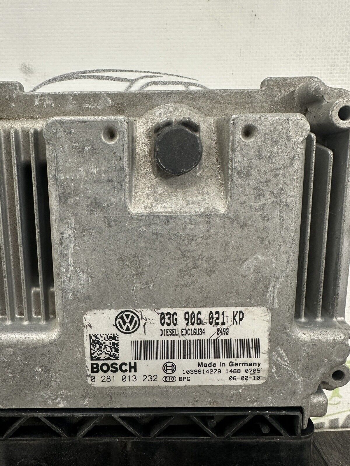 6305436