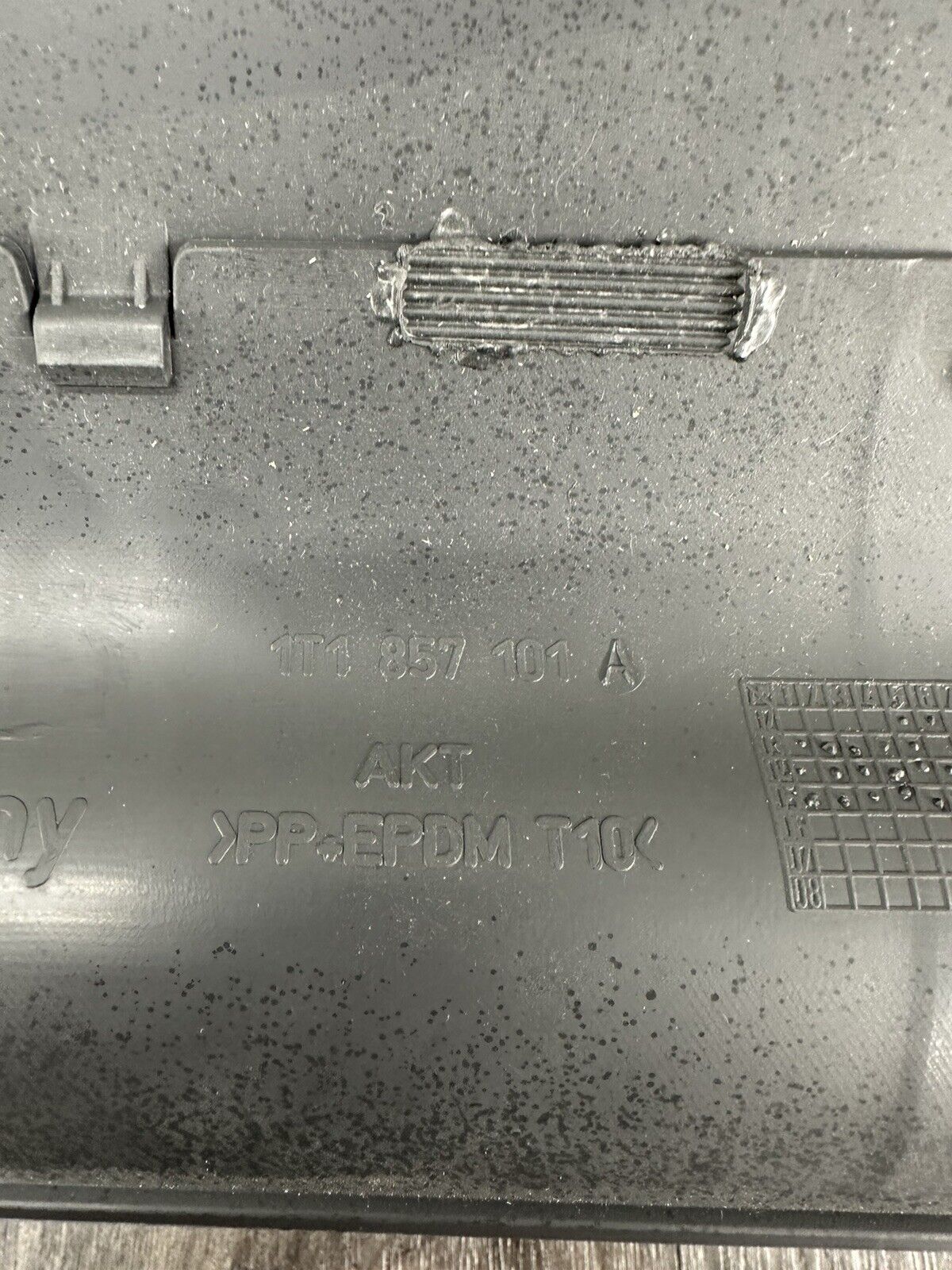6309011