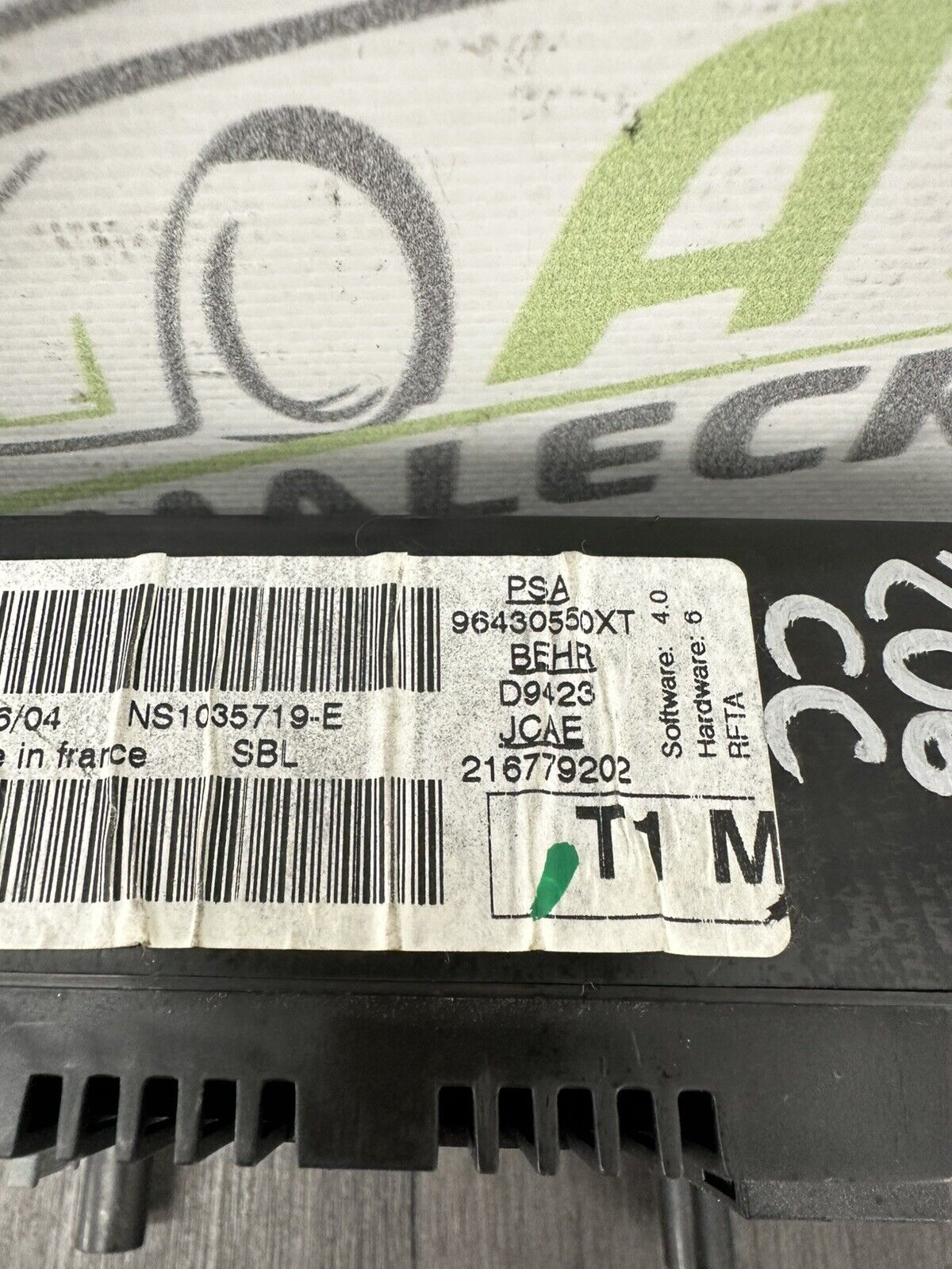 6304184