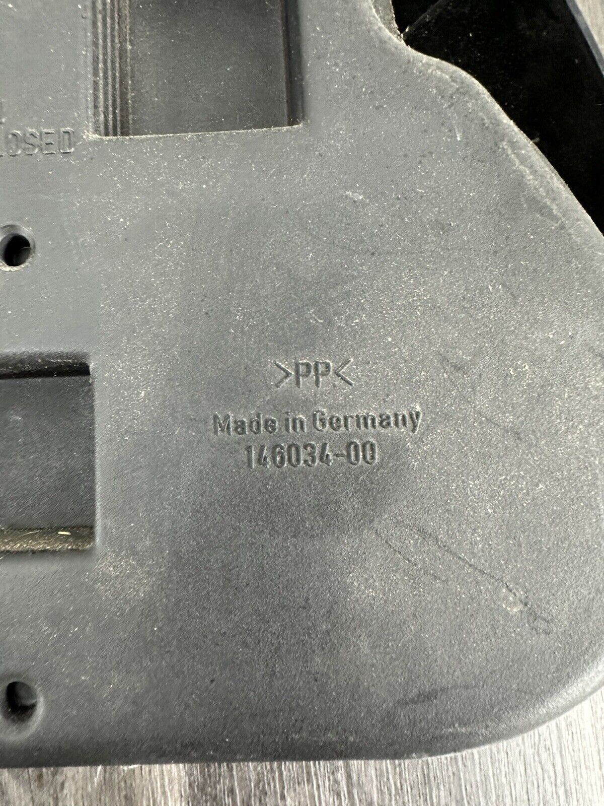 6304252