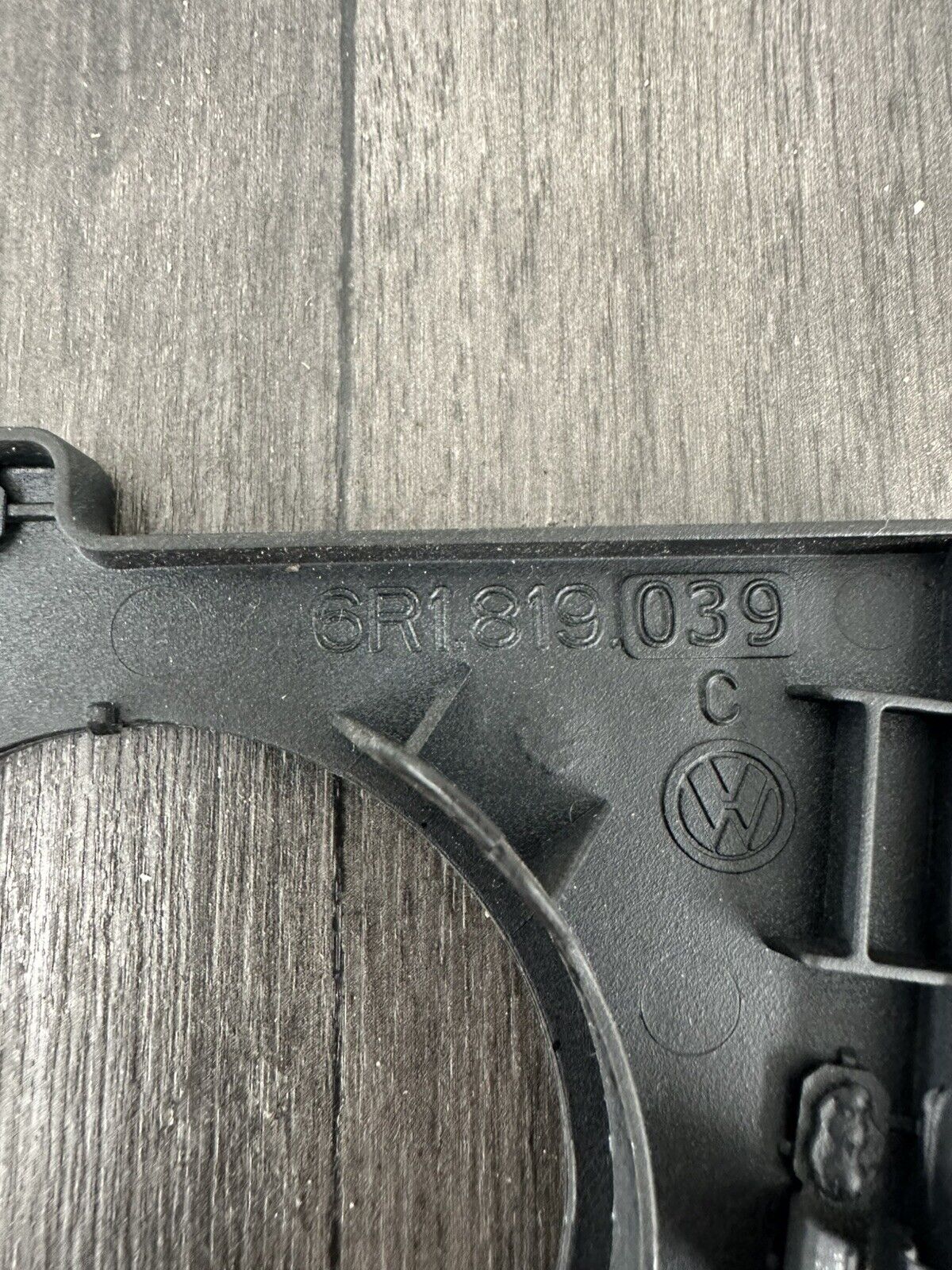6305095