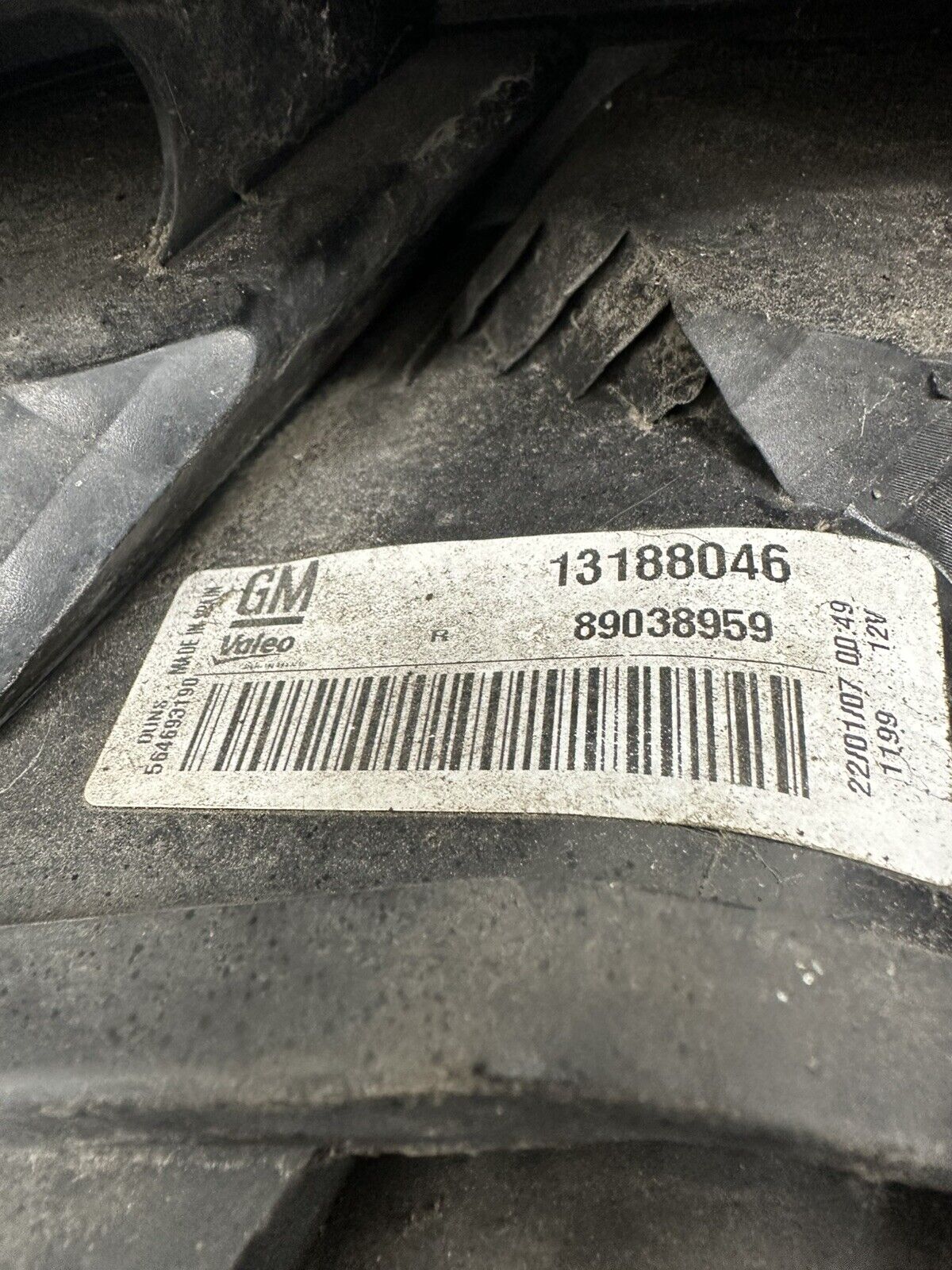 6304418