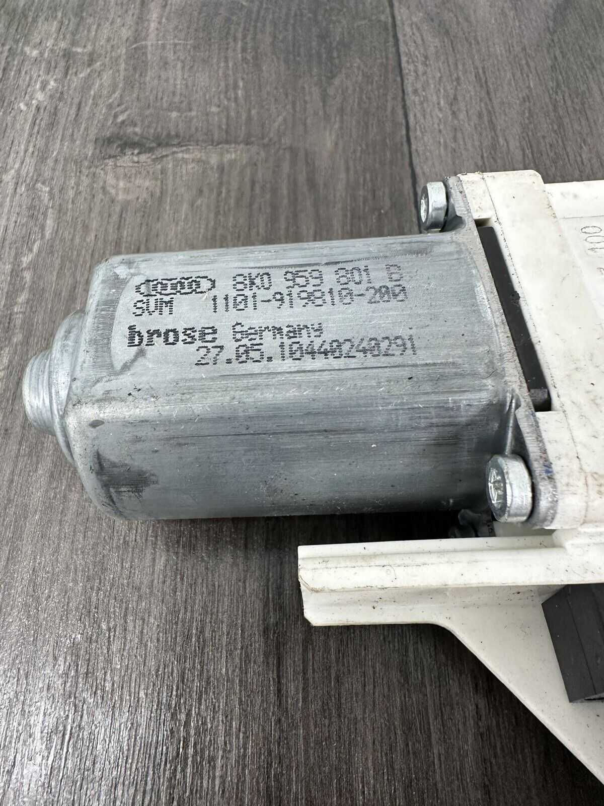 6306334