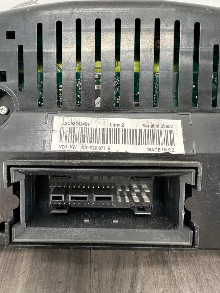 3C0920871E Tacho Kombiinstrument Vw Passat 3C B6 2,0 Tdi 200000