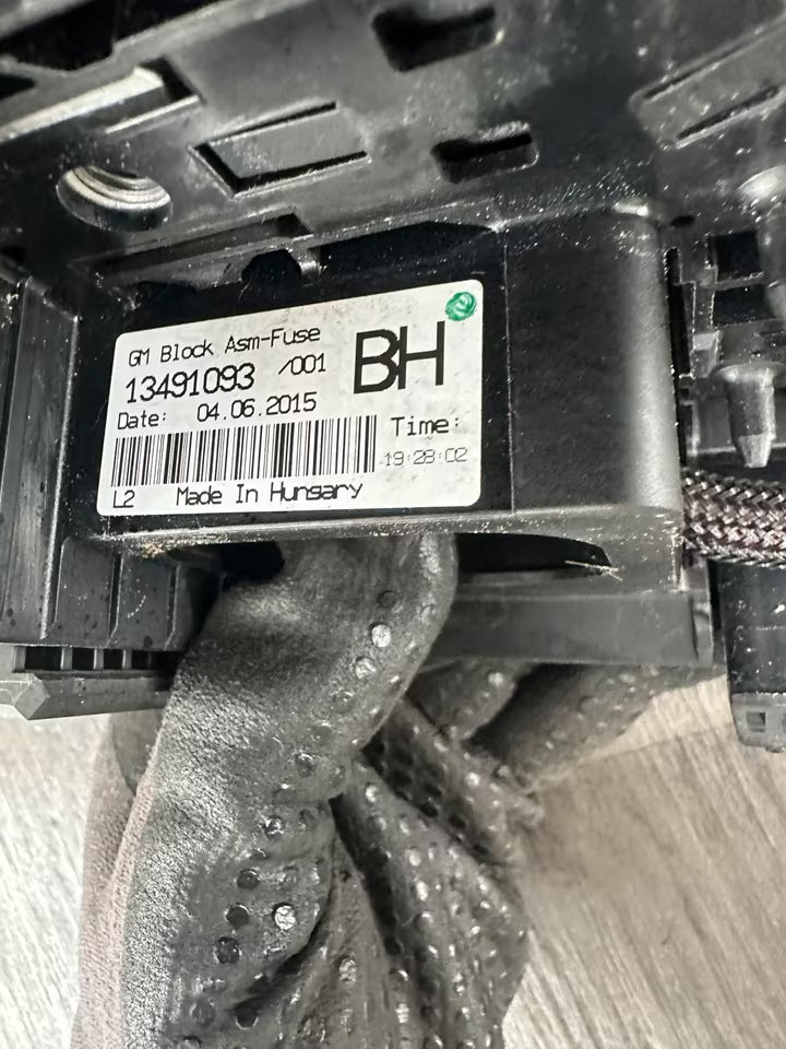 5252300582 Massepoltrennung 13491093 Opel Corsa E