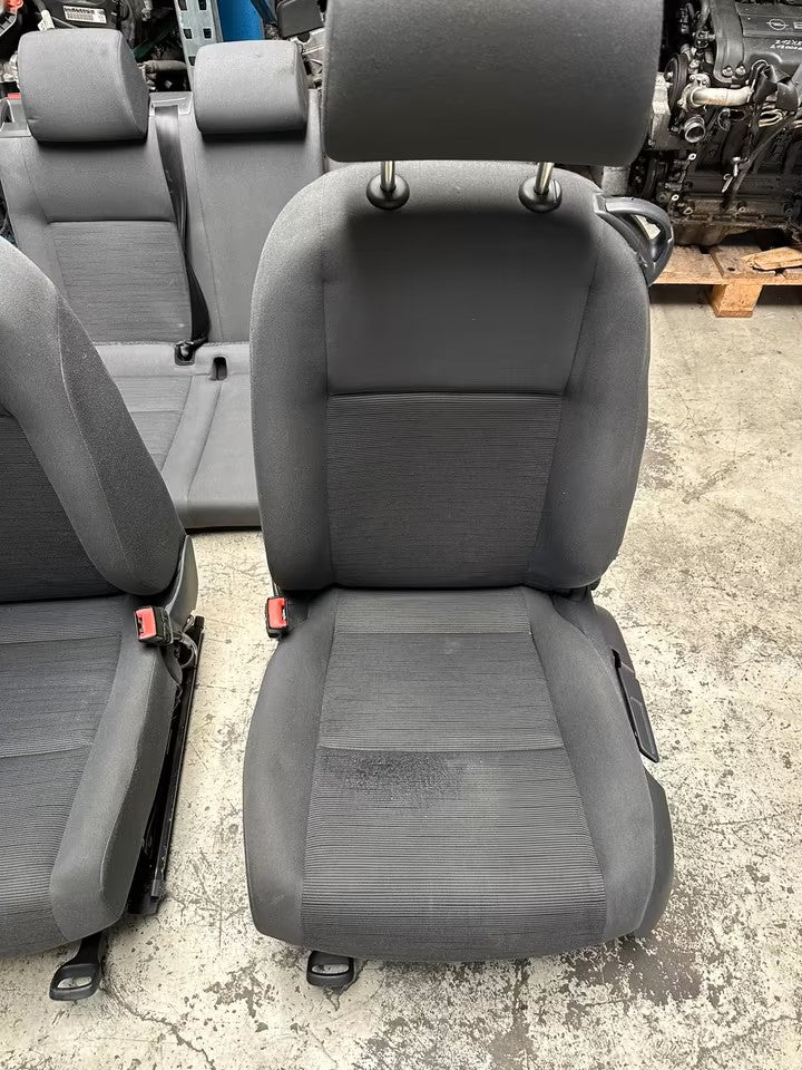 Innenausstattung Sitze Vw Golf V 5 1K 3-Tür Modell Stoff