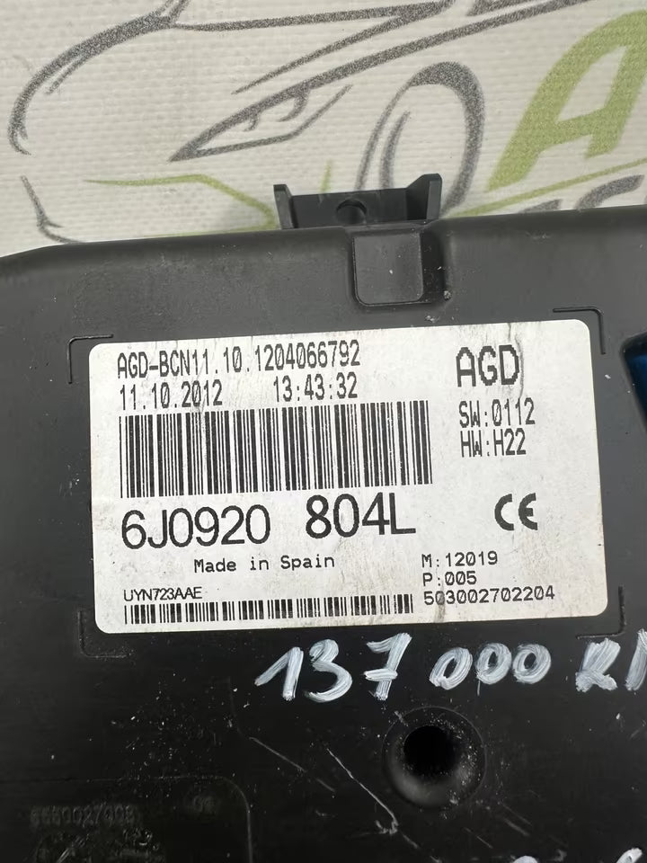 6J0920804L Tacho Kombiinstrument Seat Ibiza 6J 137000km