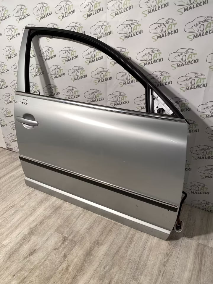 Türe Tür Vorne Rechts Skoda SuperB Modelle 3U Farbe 9156 Silber