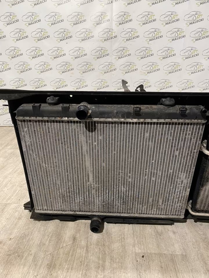 Lock carrier front mask complete Citroën C4 1.6 HDI 2005 year of manufacture