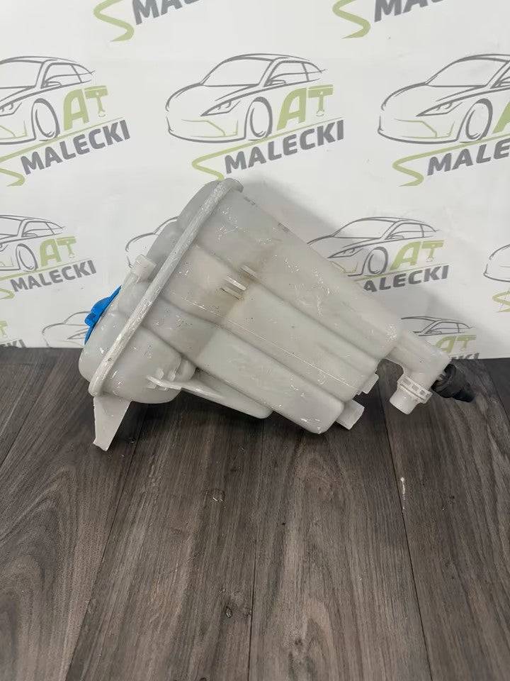 8K0121403C Ausgleichsbehälter Kühlwasserbehälter Audi A5 Q5