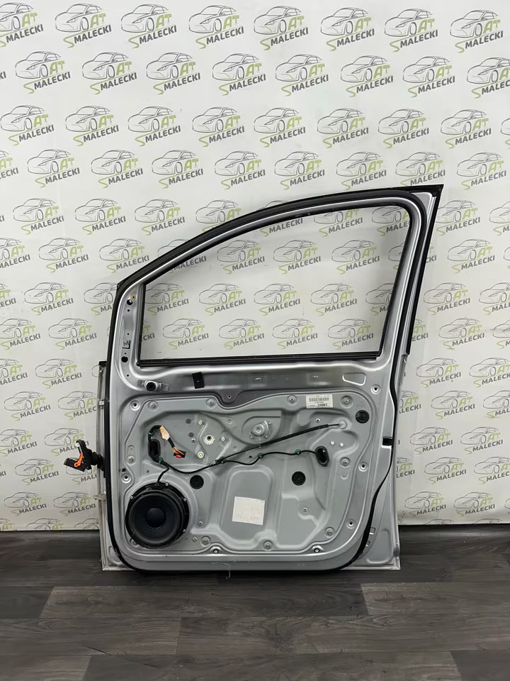 Türe Tür Vorne Rechts Vw Touran 1T 03-15 Bj Farbe LA7W Silber