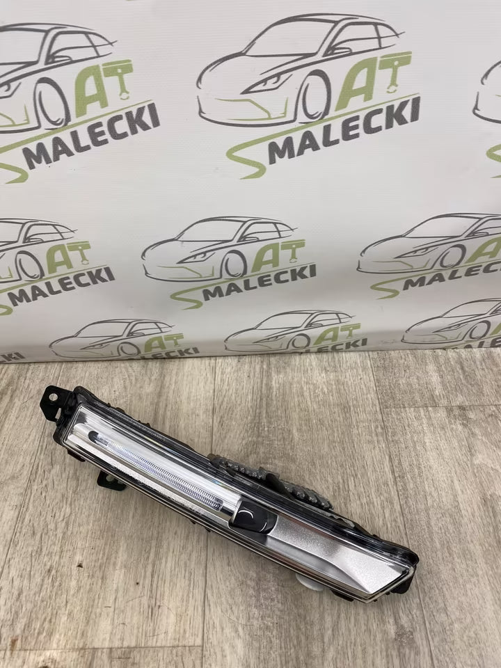 HK83 15200 AF Nebelscheinwerfer Jaguar F-Pace F Pace Rechts NEU