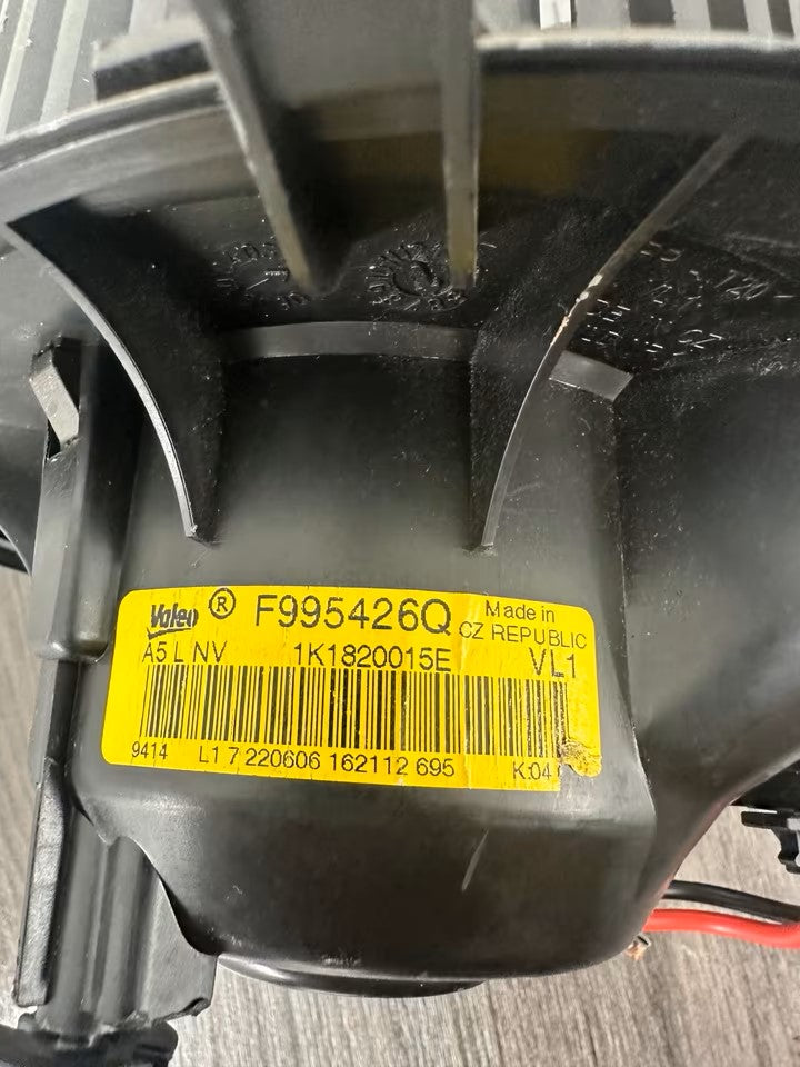 1K1820015E Heizungsgebläse Gebläse Lüfter Audi A3 8P