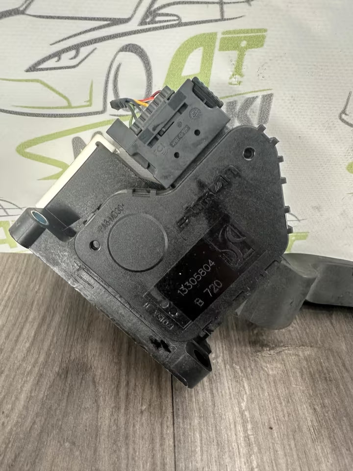13305804 Gaspedal Opel Corsa E