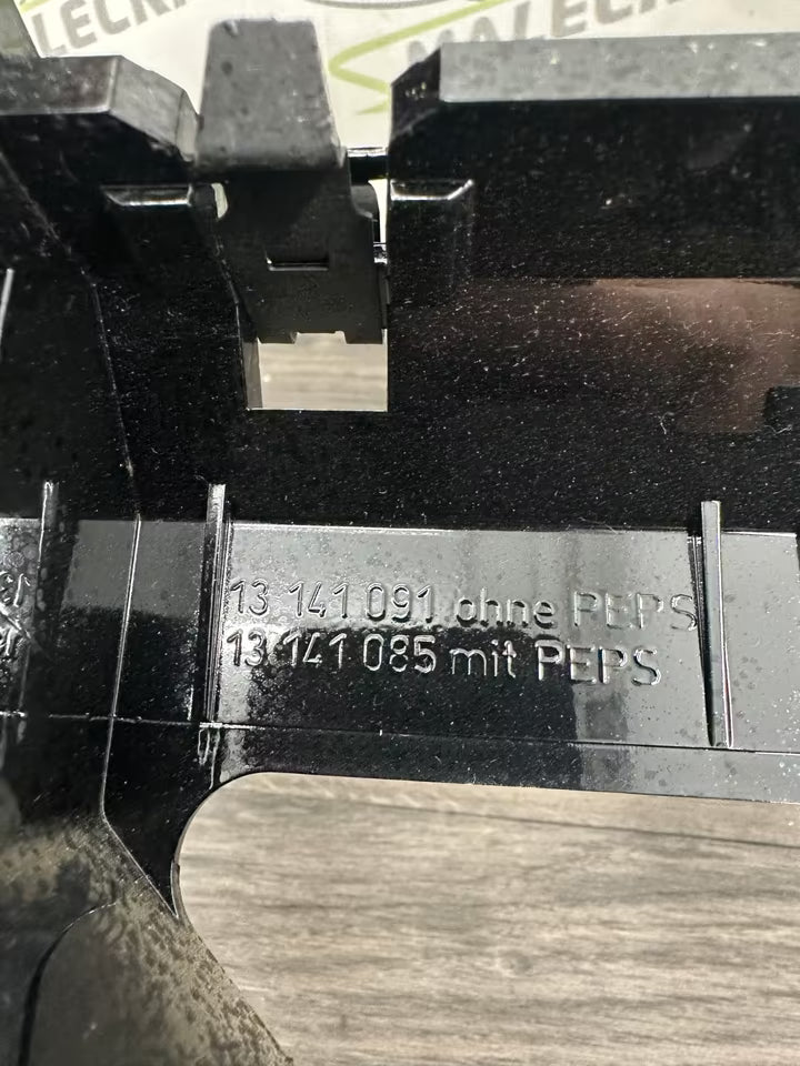 13141091 Radioschacht Blende Dekor Cosmo Schwarz Opel Astra H