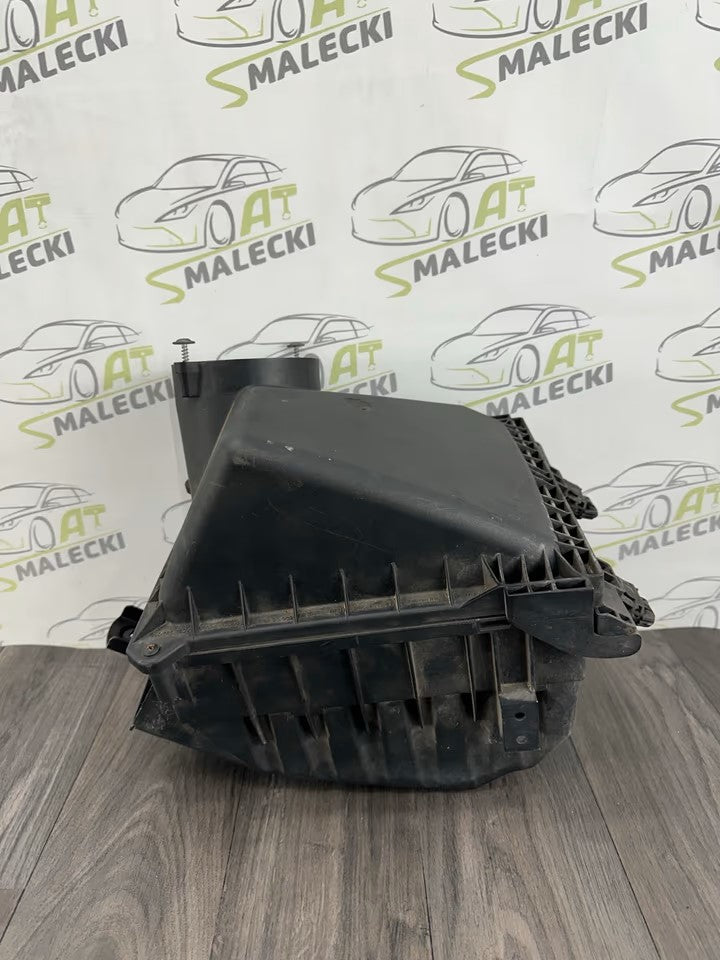 059133837AF air filter box housing Audi A4 B7 8E 3.0 BKN engine