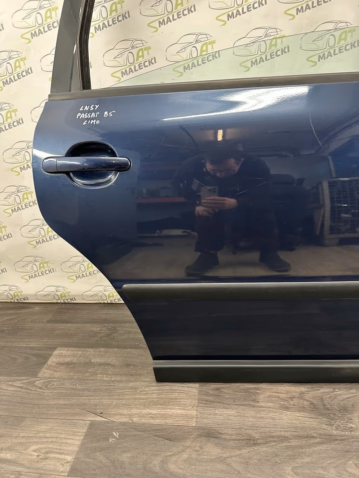 Türe Tür Hinten Rechts Vw Passat B5 Limousine Modell LN5Y