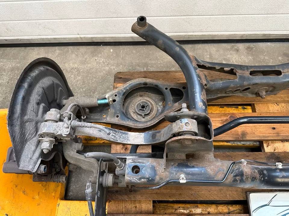 Hinterachse Achse Hinten Audi A3 8P Modell 4-Tür 1K0505315BF