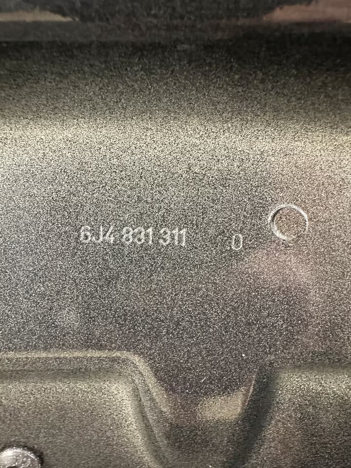 Türe Tür Vorne Links Seat Ibiza 6J Modell LZ9Y 6J4831311