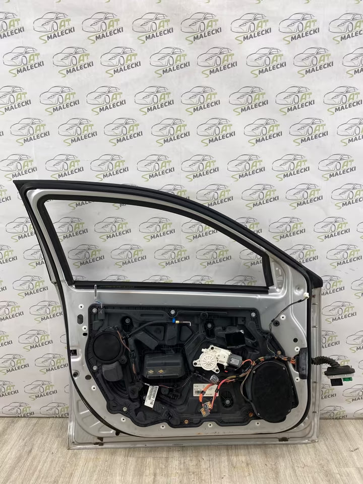Türe Tür Vorne Links Dodge Avenger Farbe PS2 Bright Silver