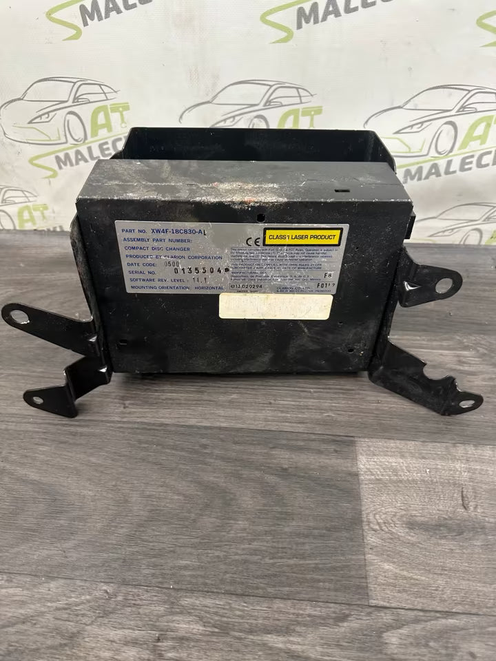 XW4F-18C830-A CD DVD-Wechsler Changer Jaguar S-Type