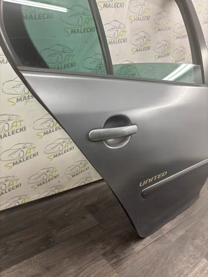 Türe Tür hinten rechts VW Golf V 5 1K Modell Farbe LA7T