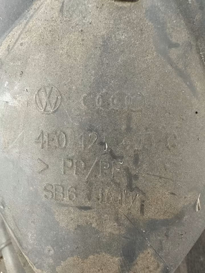 4E0121403C Ausgleichsbehälter Kühlwasserbehälter Audi A8 4E