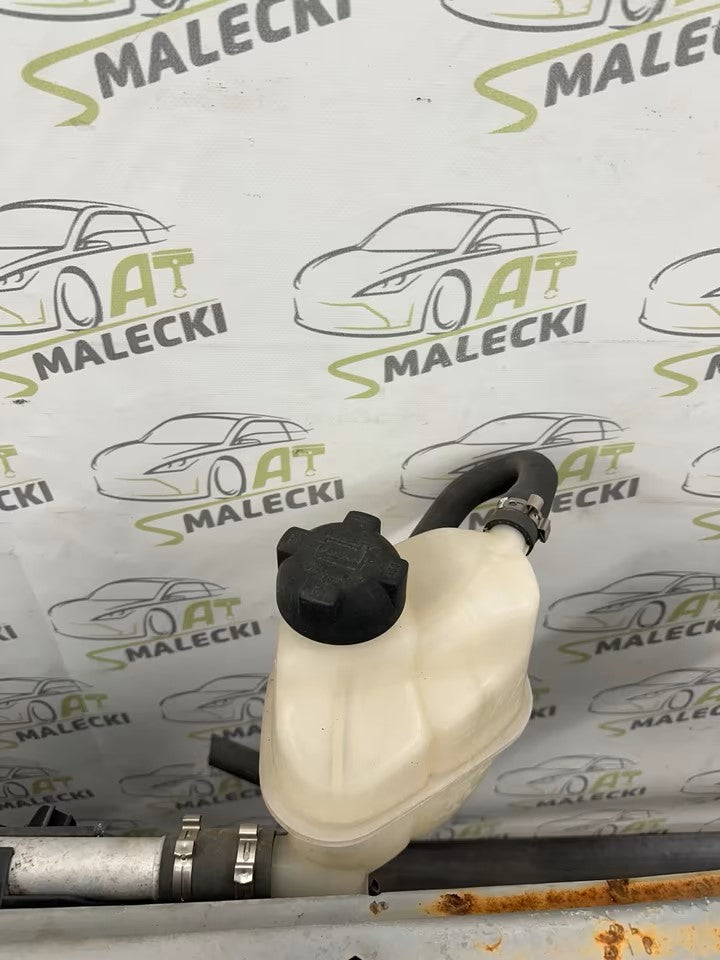 Lock carrier front mask Smart 450 model radiator fan container