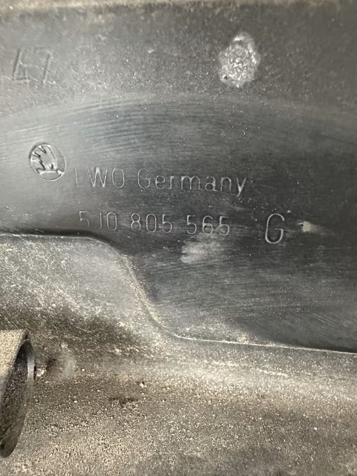 5J0805565G lock carrier front mask Skoda Fabia Roomster 1.4 1.9