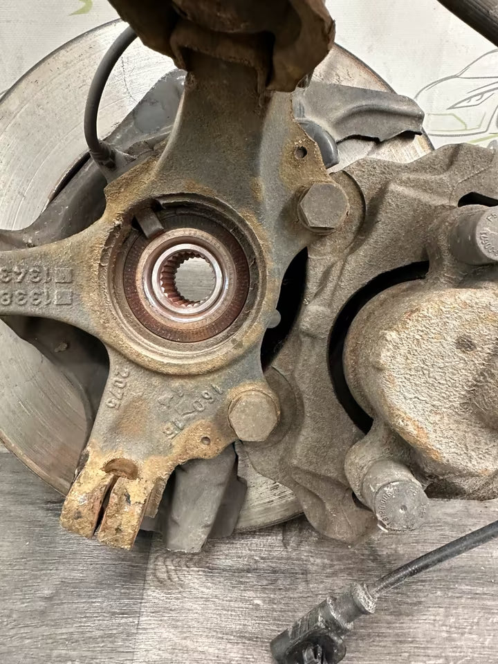 13388767 Achsschenkel Radnabe Federbein Links Opel Adam Corsa E