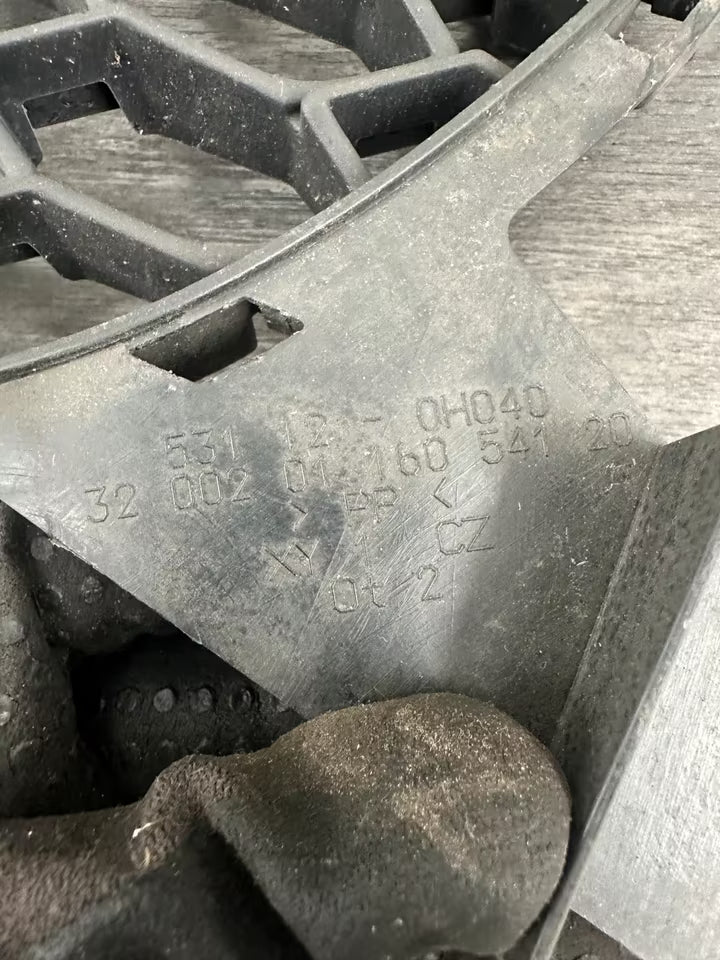 531120H040 Lüftungsgitter Stoßfänger Toyota Aygo